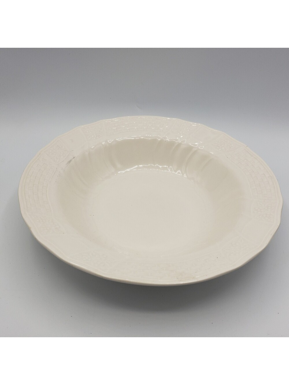 Mikasa Renaissance White Ivory Porcelain Embossed Round Serving Bowl Vegetable